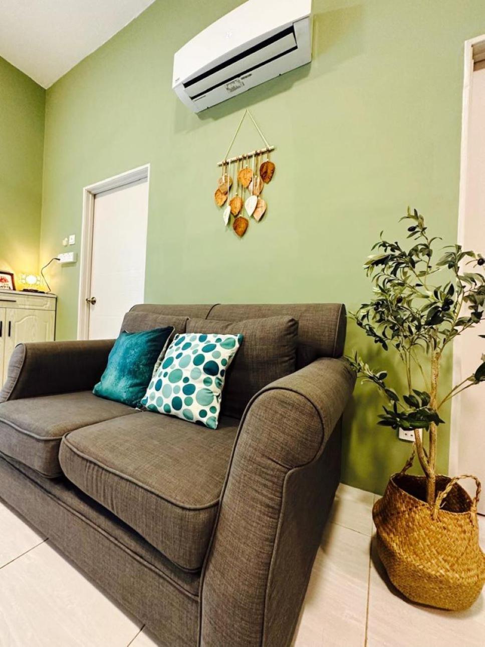 Maya Seaview Families Suite Apartment + Sky Pool Kuah Exterior photo